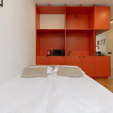 Comfortable Modern Orange Studio In By Renters